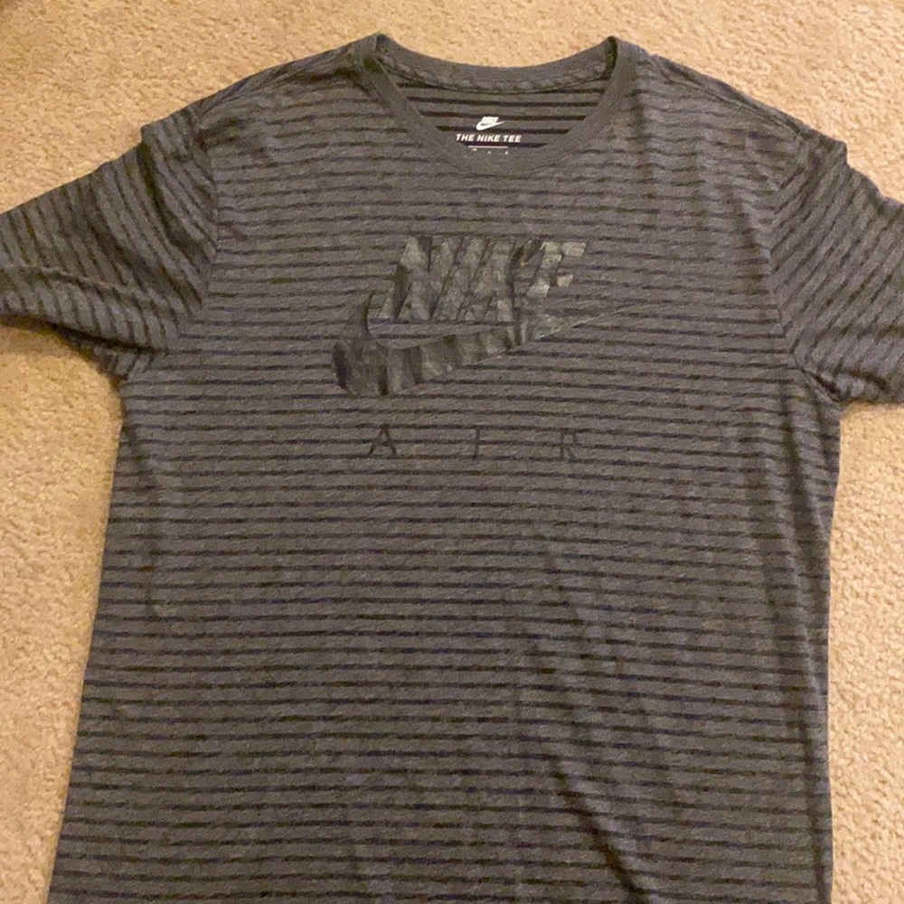 Men’s Nike tee